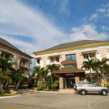 Sabai Hotel Nakhonratchasima Εξωτερικό φωτογραφία